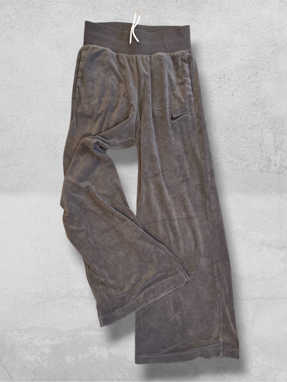 Nike Velour Wide Leg Sweatpants Charcoal Grey Plush Pants DV7836-060 Size Small